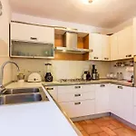 Cadetta Villa *