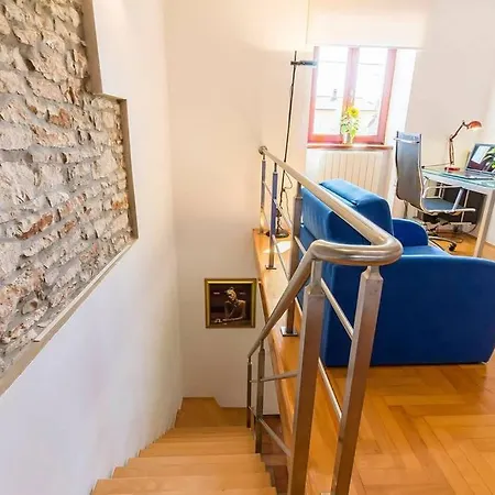 Cadetta Villa *